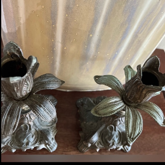 Ornate, beautiful candle holders - Picture 3 of 6